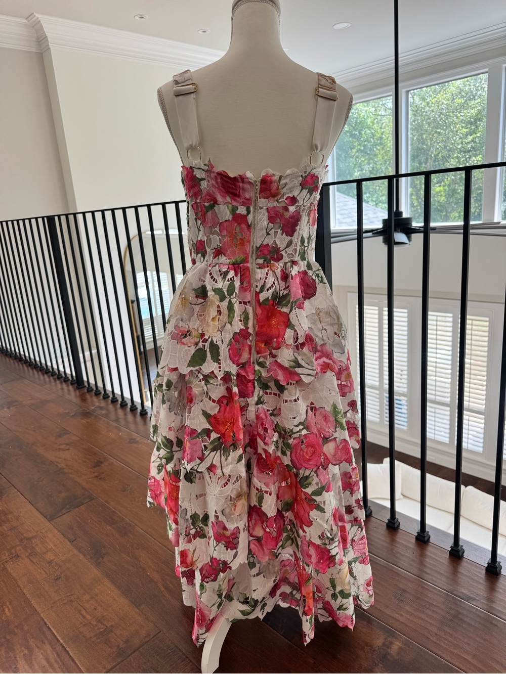 Elliatt Roselle Frill White Floral Midi Dress - Picture 4 of 13